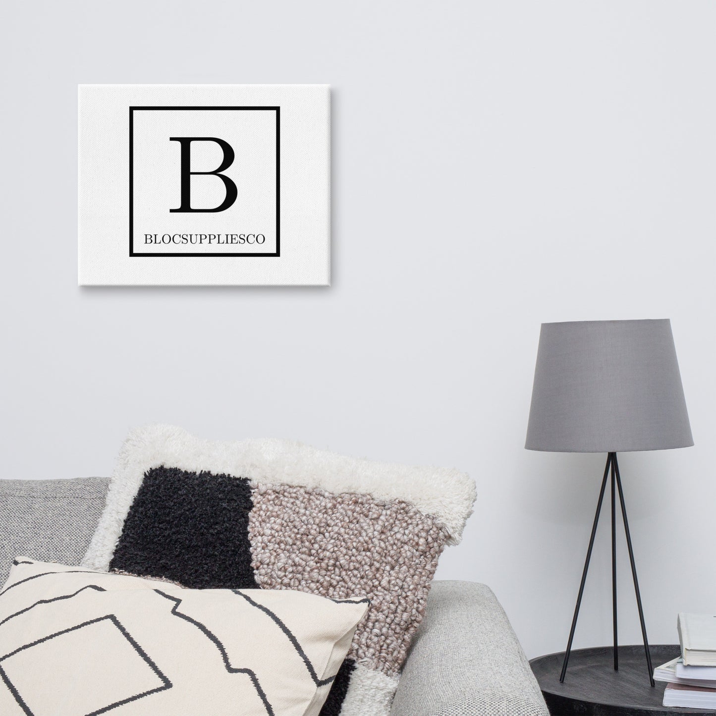 B Logo Canvas